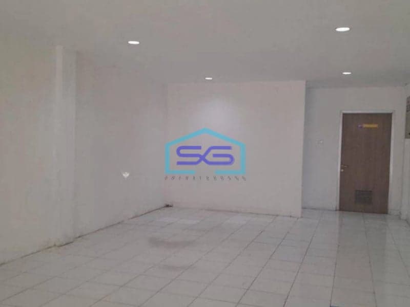 Disewakan Ruko 2,5 Lantai Lokasi Strategis di Balikpapan LB 200m2