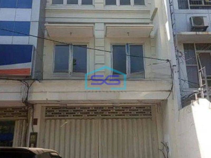 Disewakan 2 Unit Ruko Terpisah di Raya Tenggilis Surabaya LB 240m2