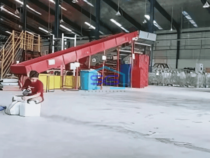 Disewakan Gudang bonus lahan kosong di Jatiuwung Tangerang