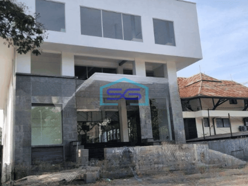 Disewakan Ruko 3 Lantai di Cibeunying Bandung Lokasi Strategis Luas Tanah 995 m²