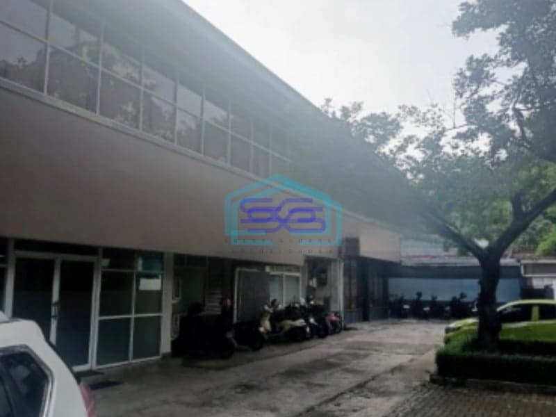 Dijual Kantor 2 Lt di Pinggir Jalan Utama Kebayoran Baru Jakarta Selatan Luas Bangunan  452 m²
