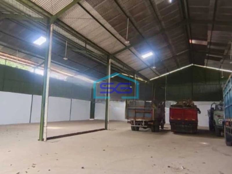 Disewakan Gudang Luas Tanah  1000 m² Akses Container 40 Feet di Cileungsi Bogor