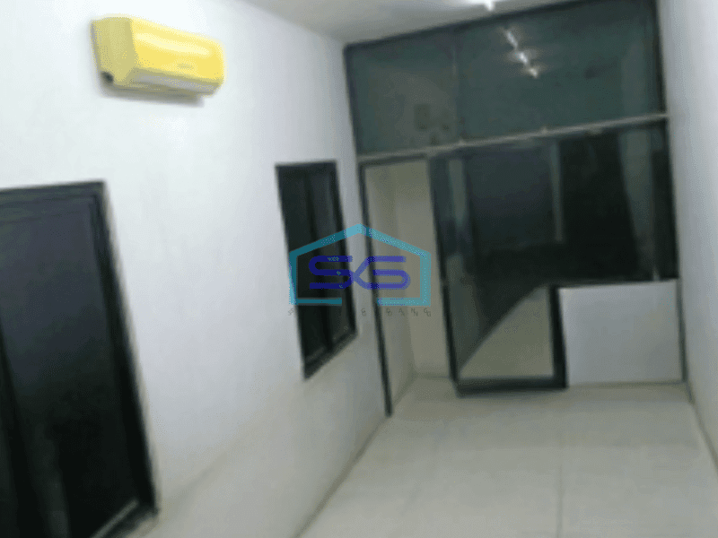 Dijual Gudang di Pinggir Jalan Utama Cipondoh Tangerang Luas Bangunan 1600 m²