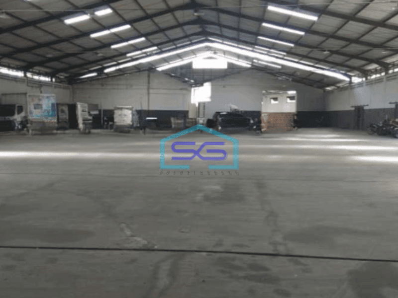 Disewakan Gudang Luas Bangunan 6000 m² Lokasi Pinggir Jalan Utama Kebakkramat Karanganyar