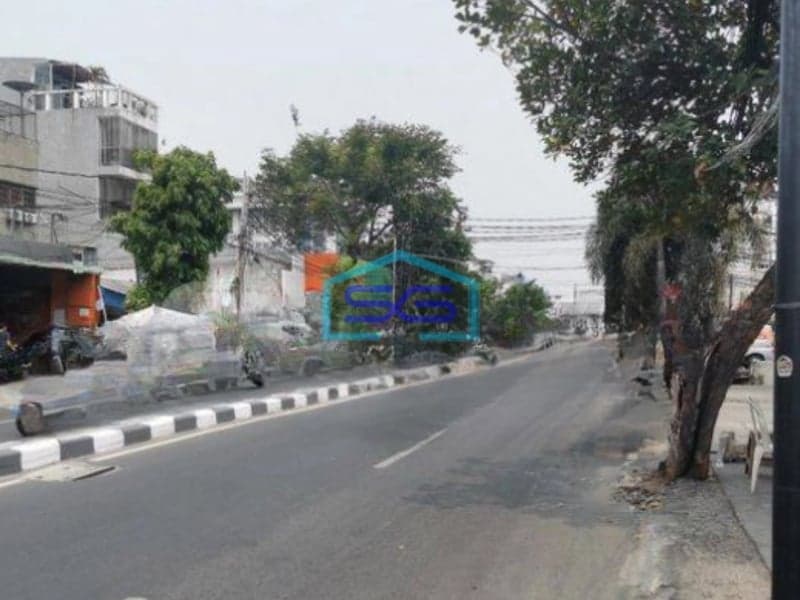 Disewakan Ruko di Jembatan Lima Jakarta Barat Luas Bangunan 320 m²