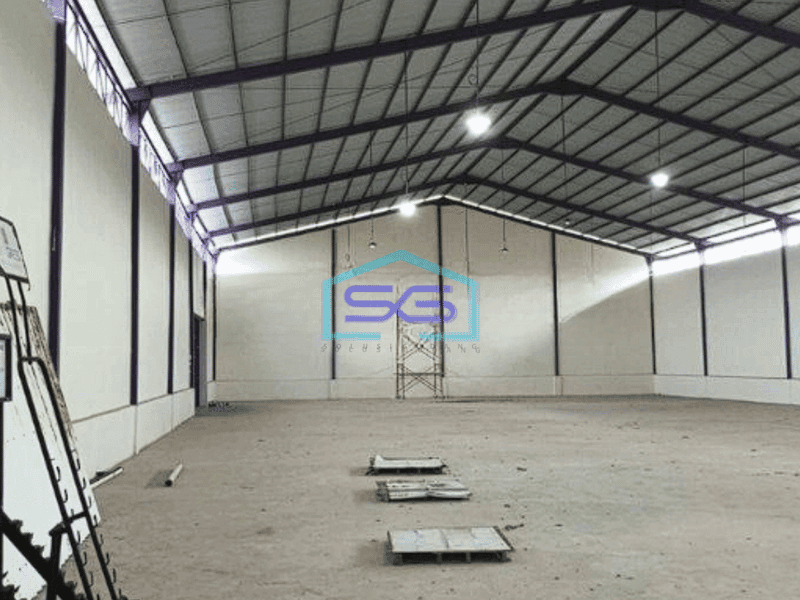 Disewakan Gudang LB 1080m2 Pas Buat Distributor Logistik Ekspedisi di Minahasa Utara