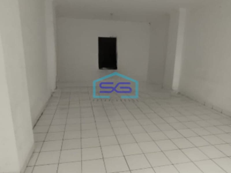 Dijual Ruko Luas Bangunan 234 m2 Lokasi Strategis di Taman Palem Jakarta Barat