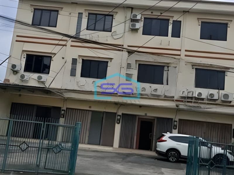 Dijual Ruko Luas Bangunan 160 m²  Lokasi Bebas Banjir di Tomang Jakarta Barat