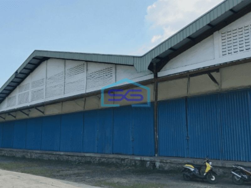 Disewakan Gudang Ada Loading Dock Luas Tanah  5500 m² di Moch Toha Bandung