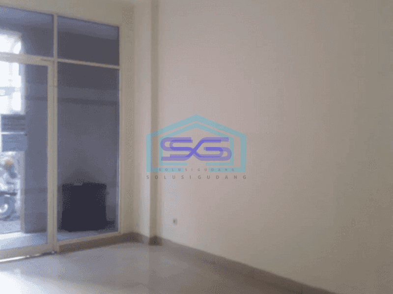 Disewa Ruko Green Lake City Hadap Depan SHM