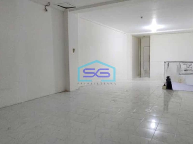 Dijual Ruko Luas Bangunan 223 m² Lokasi Bebas Banjir di Surabaya