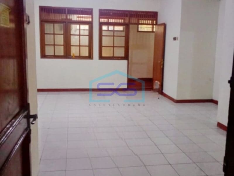 For Rent Shop House in Antapani Bandung Building Area 102sqm