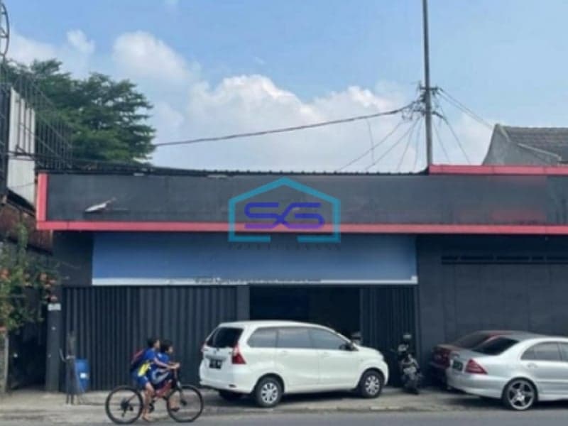 Dijual Ruko Pinggir Jalan di Medan Satria Bekasi Luas Tanah 420m2