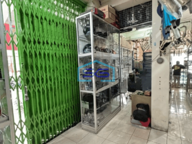 Dijual Ruko Luas Bangunan  560 m² Siap Huni Lokasi Bebas Banjir di Surabaya Kota