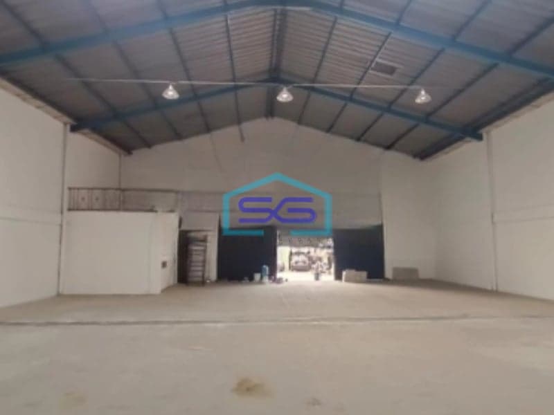 Disewakan Gudang Jl. Sekneg Raya / Mr. Thamrin, Tangerang Luas Bangunan  300 m²