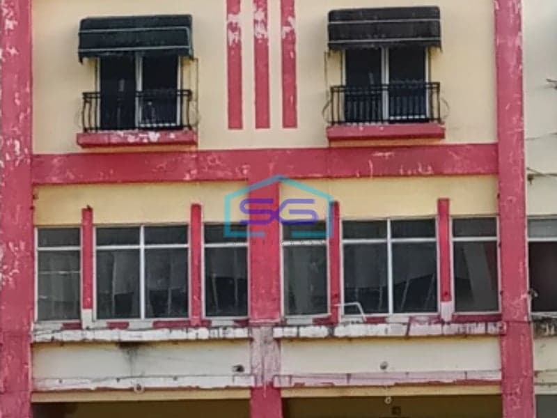 Disewakan Ruko 3lt Marina Plaza Cocok Buat Kantor Salon Kecantikan Wenang, Manado Luas Bangunan  600 m²