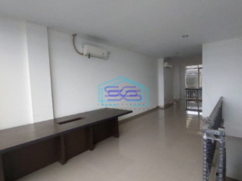 Disewakan Ruko Shibuya PIK 2 Jakarta Utara Semi Furnish Luas Bangunan  162 m²