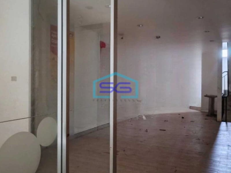 Disewakan Ruko 3 Lantai Luas Bangunan   175 m² Lokasi Malang
