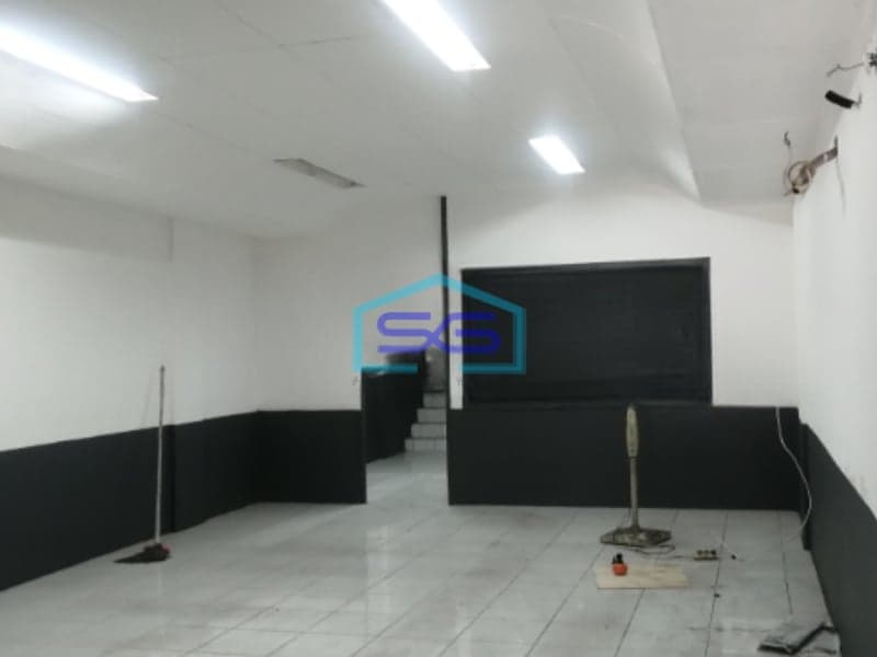 Disewakan Ruko Luas Tanah 400 m² Lokasi di Tambora Jakarta Barat