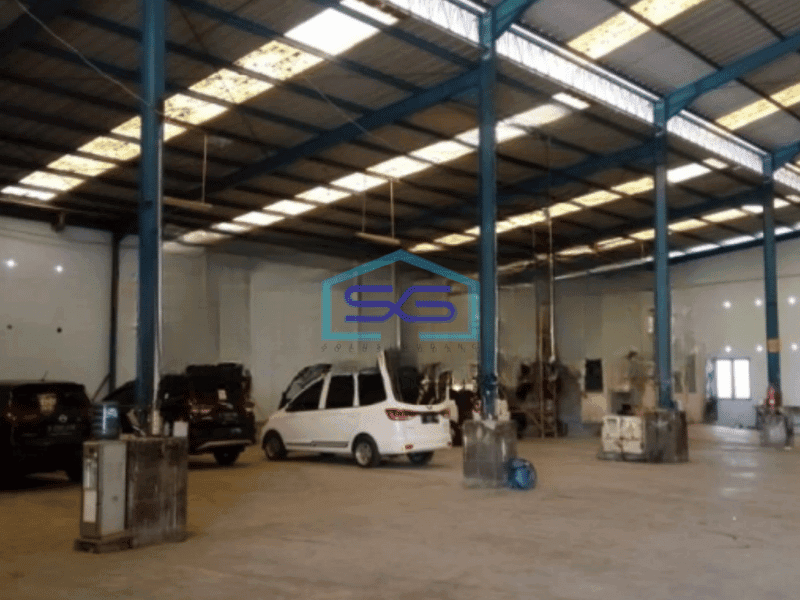 Dijual Gudang Ex Bengkel Luas Bangunan 3500 m² di Telukjambe Karawang