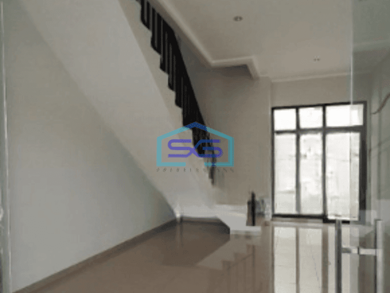 Disewakan Cepat Ruko 3,5 Lantai Luas Bangunan 194 m² di Harapan Indah Bekasi