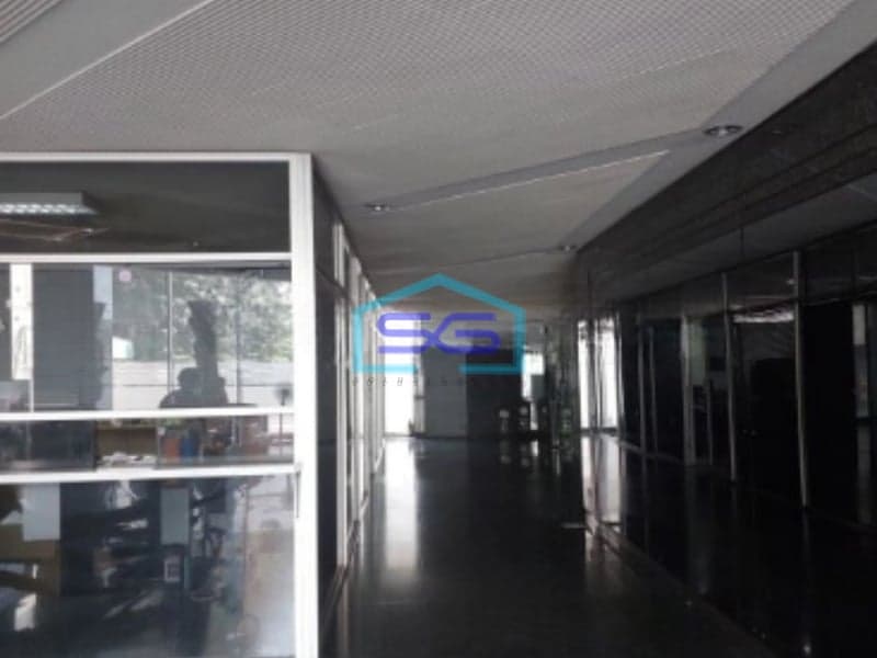 Dijual Cepat Gedung Kantor di Jln Raya Petojo Jakarta Pusat Harga Nego LT 1661m2