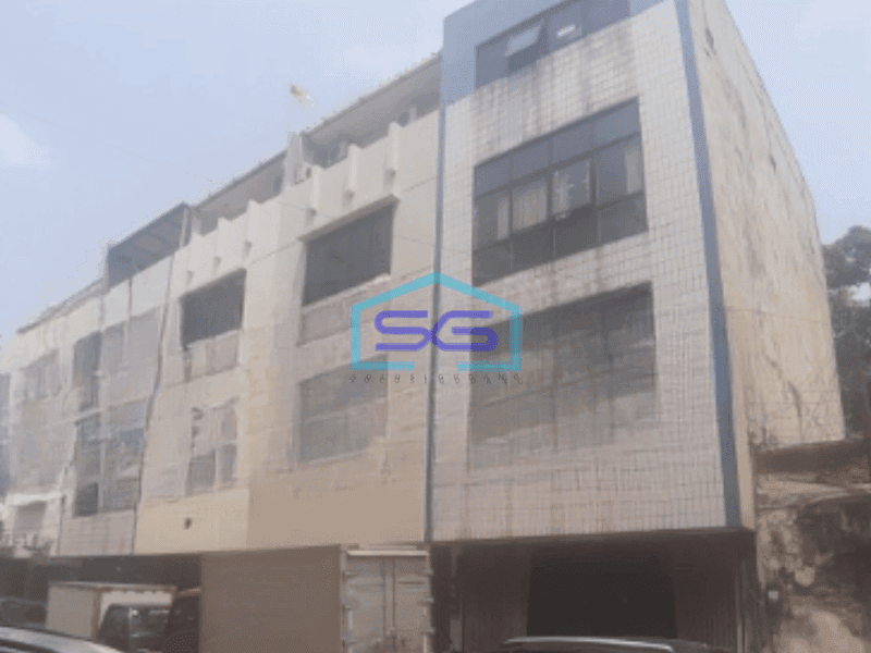 Dijual Ruko Luas Bangunan 300 m² di Gajah Mada Jakarta Pusat