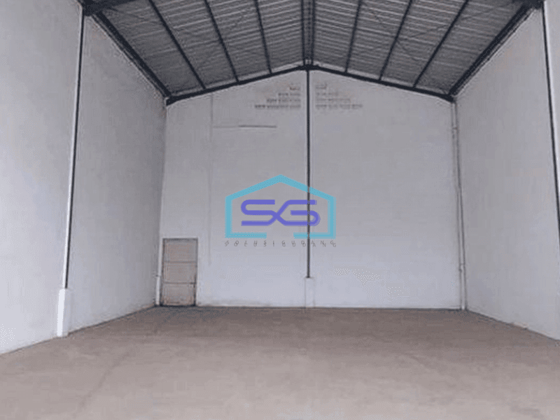 Disewakan gudang siap pakai di Jurumudi Daan Mogot