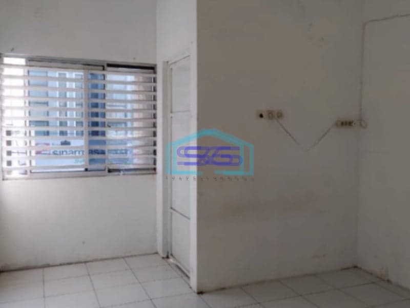 Disewakan Ruko 2 Lantai di Pinggir Jalan Raya Jalan RM Said Solo