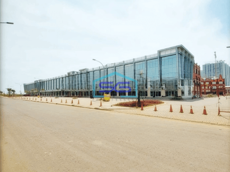 Disewakan Ruko Bangunan 3 Lantai Luas Bangunan 280m2 di PIK Jakarta Utara