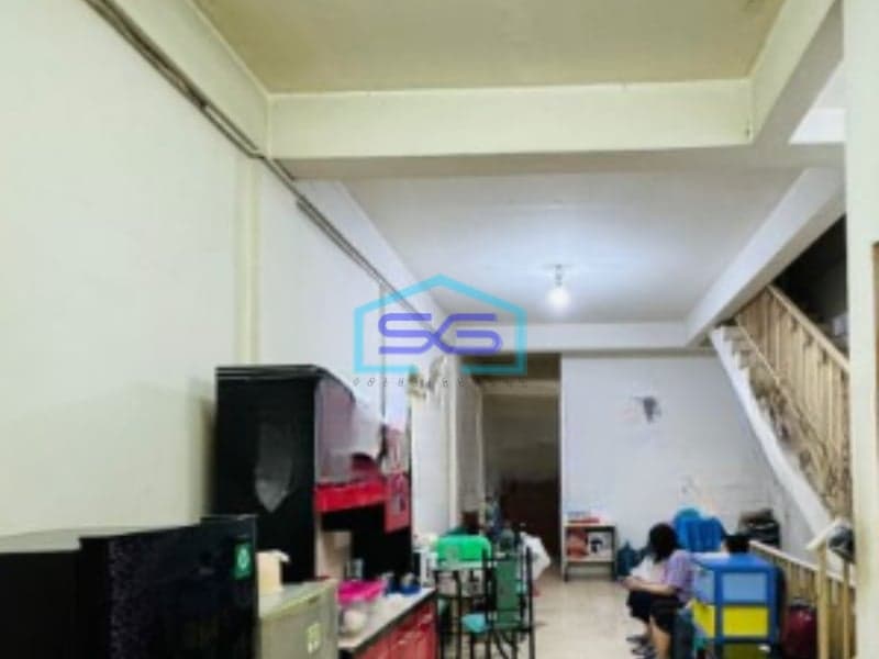 Dijual Ruko Luas Bangunan  296 m² Lokasi di Jelambar Jakarta Barat