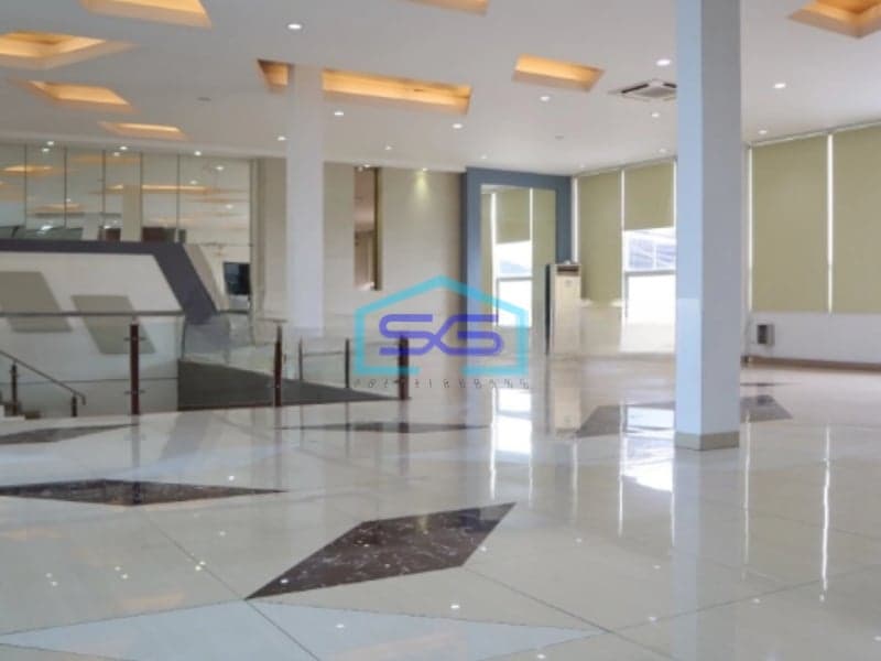 Disewakan Ruang Usaha Gedung Cocok Perkantoran Lokasi Mainroad BKR Bandung LB 370m2