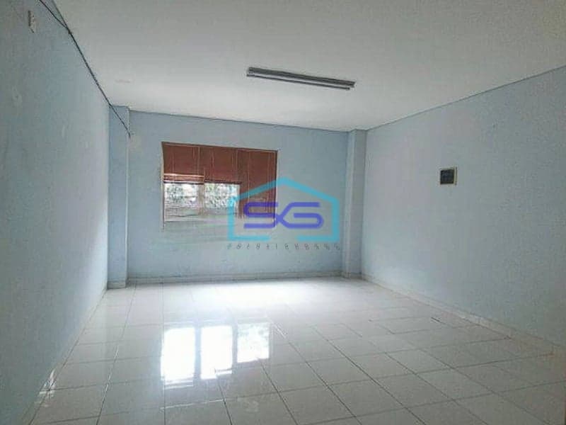 Disewakan Ruko 2 Lantai Bagus di Lippo Cikarang Luas Bangunan 177m2