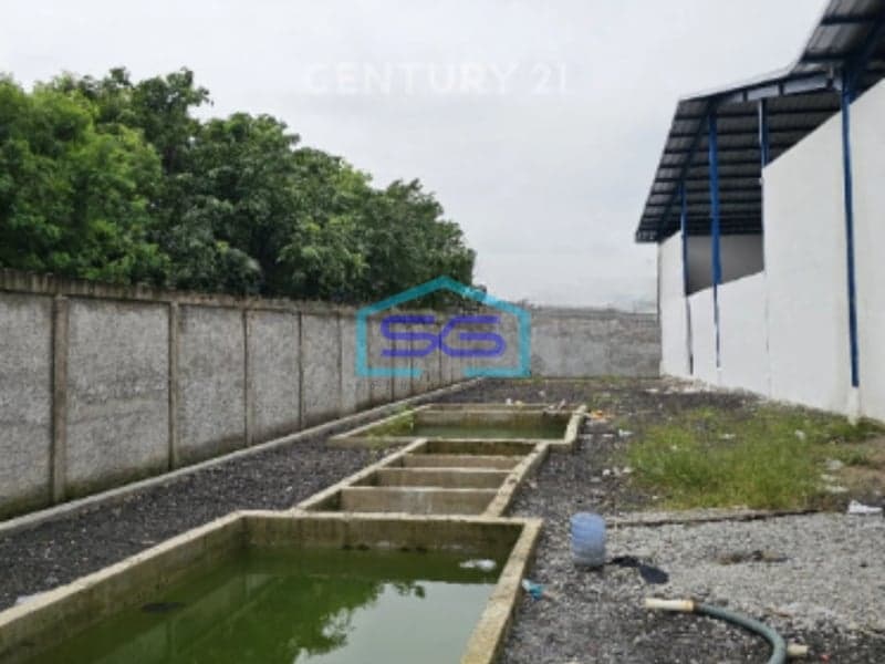 Dijual Gudang Luar Kawasan Akses Container di Cikarang Timur Bekasi LT 4573m2