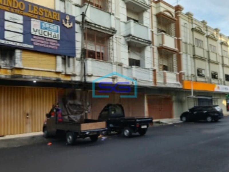 Disewakan Ruko  3 Lt Di Pasar 45 Cocok Buat Usaha Wenang, Manado Luas Bangunan  450 m²