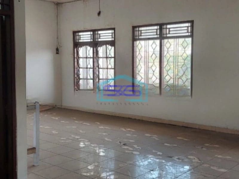 Disewakan Ruko 2 Lantai Luas Tanah 200 m² Lokasi Semarang Timur