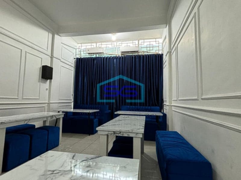 Dijual Cepat! Ruko 3 Lantai Strategis di Jalan Abdul Rozak, Palembang LB 200m2