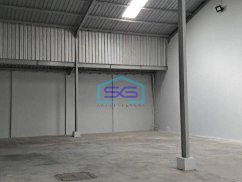 Disewakan Gudang Akses Kontainer Di Jalan Adisucipto Solo Luas Tanah 750m2 Siap Huni