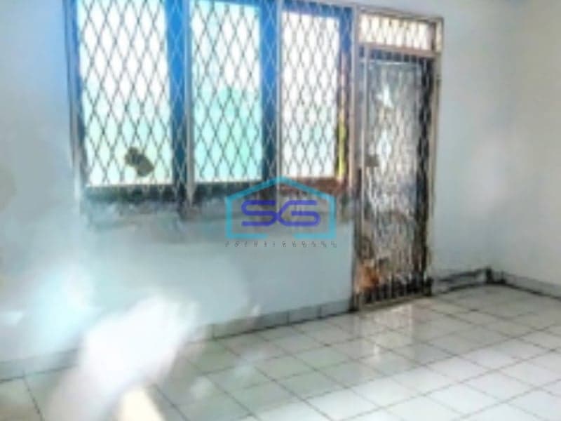 Di Sewakan Ruko 3 1/2 Lantai Di Daerah Komersil Cirende Jakarta Selatan Luas Bangunan  240 m²
