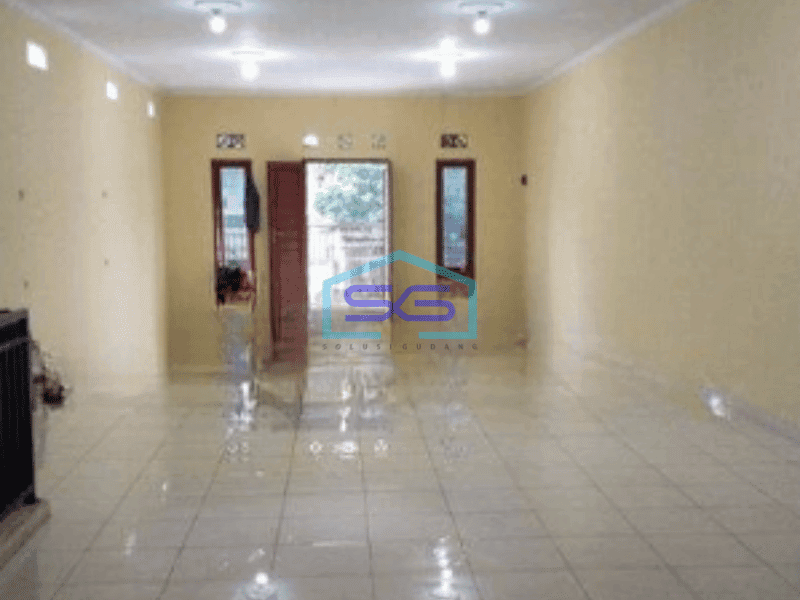 Disewakan  Ruko 2 lantai Ringroud Utara Sleman Yogyakarta