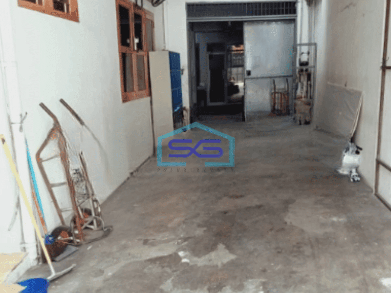 Disewakan Gudang Ada Kantor Luas Bangunan  442 m² di Jatinegara Jakarta Timur