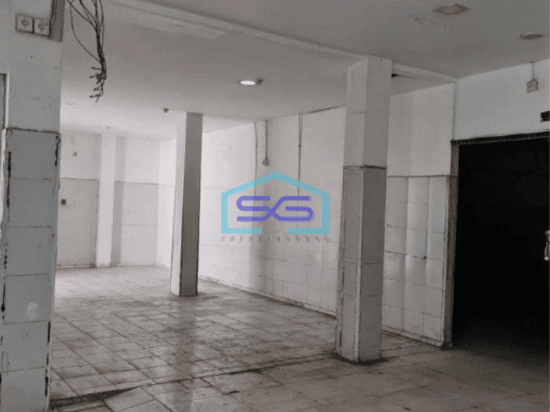 Disewakan Gudang Harga Bisa Nego Luas Bangunan  800 m² di Meruya Jakarta Barat
