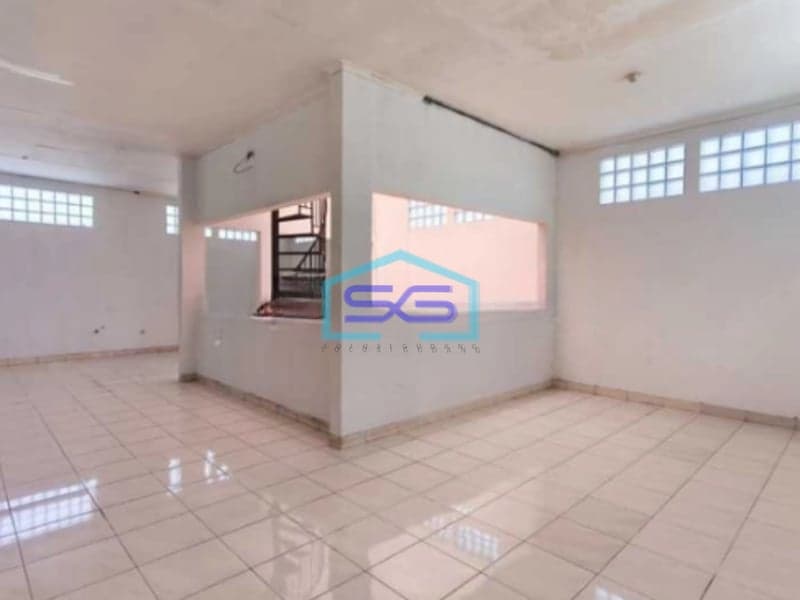 Disewakan Ruang Usaha Harga Murah Mainroad Raya Kopo-Astana Anyar Bandung LB 600m2