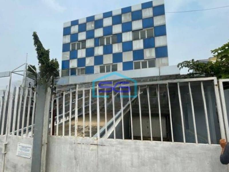 Dijual Ruang Usaha di Karawang Barat Luas Tanah 300 m²