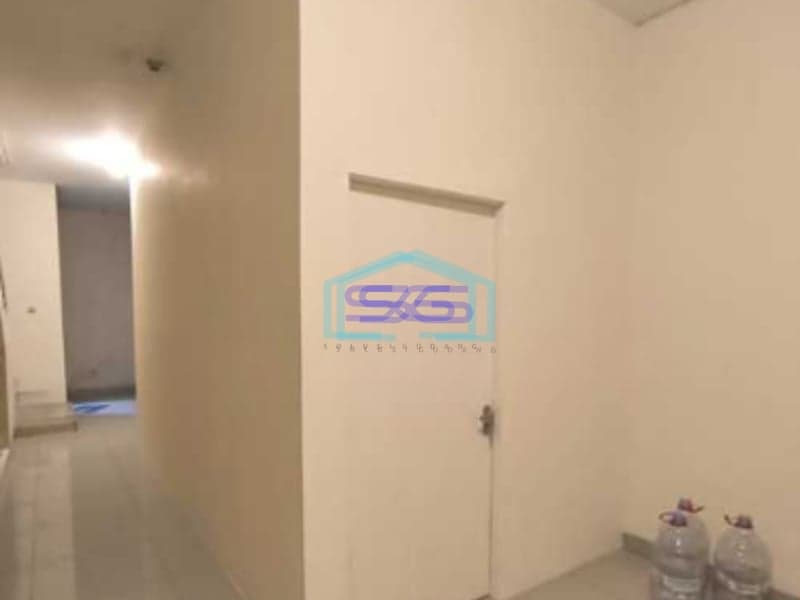 Disewakan Ruko Luas Bangunan  236 m² Lokasi Bebas Banjir di Jakarta Barat