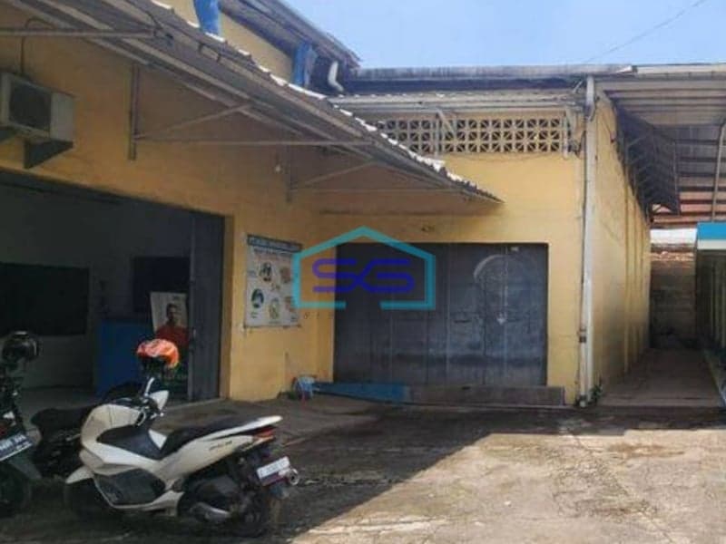 Dijual Gudang Area Industri Akses Kontainer 20 Feet di Cibolerang Bandung LT 1400m2