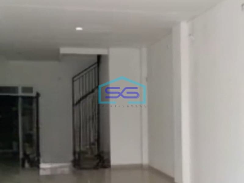 Disewakan Ruko 3 Lantai Luas Bangunan 300 m² Lokasi Kelapa Gading Jakarta Utara