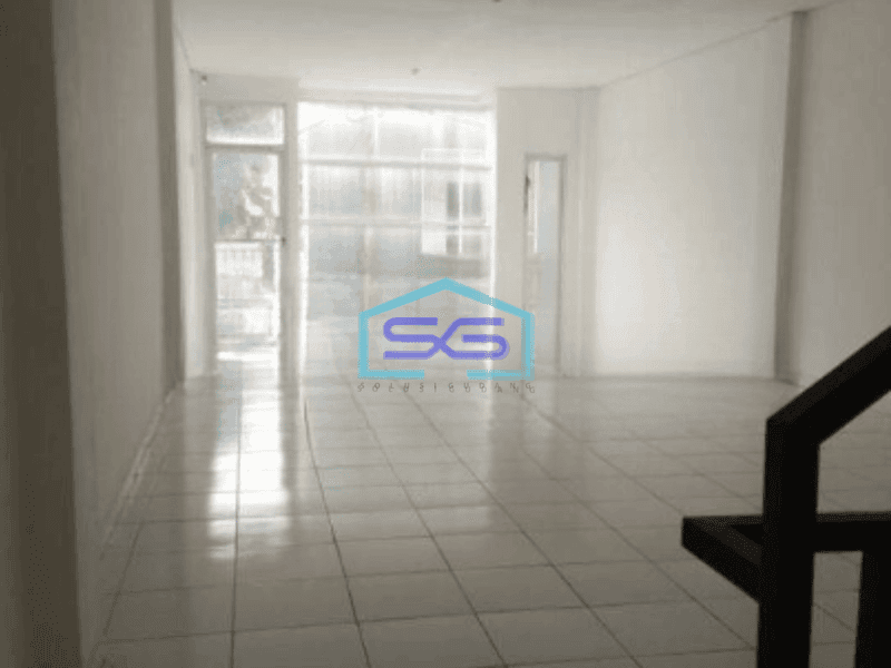 Disewakan Ruko Lokasi Strategis di Cengkareng Jakarta Barat Luas Bangunan  198 m²
