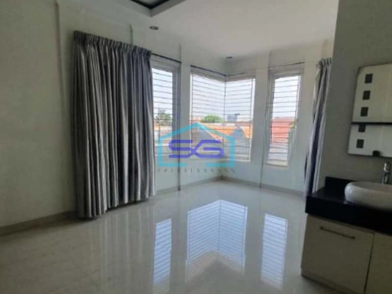 Disewakan Ruko Bagus 3 Lantai Di Wiratama Cirebon