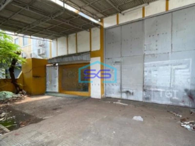 Disewakan Gudang Lokasi Strategis dan Siap Huni di BSD Tangerang Luas Tanah  600 m²